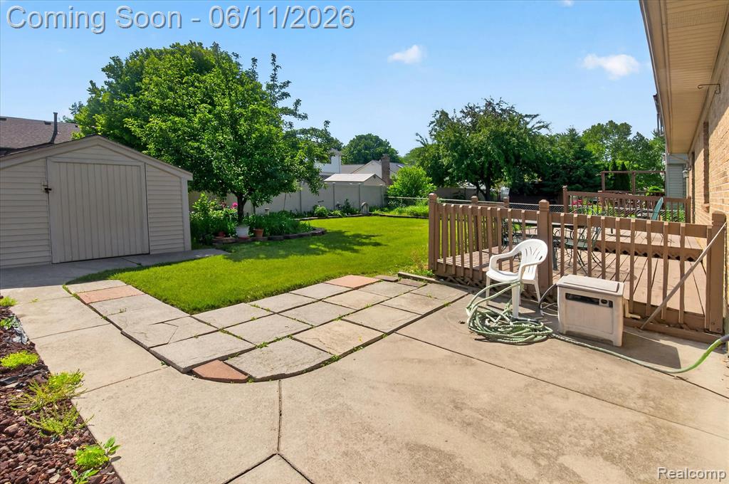 15125 Churchill Street, Southgate, MI 48195 — Photo 32