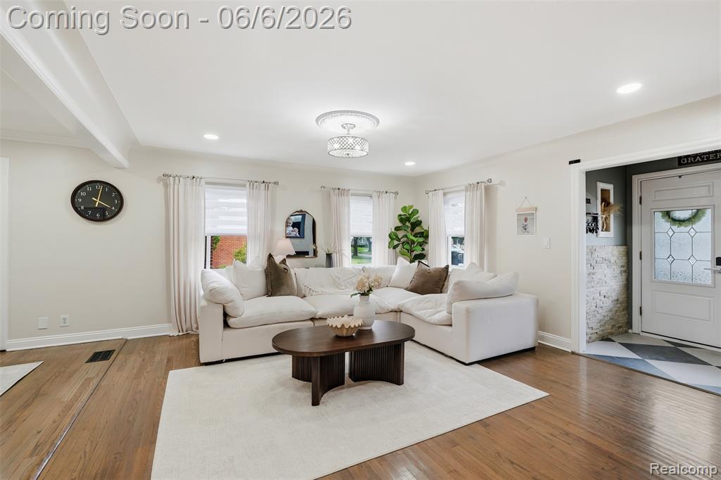 7723 Hazelton Street, Dearborn Heights, MI 48127 — Photo 5