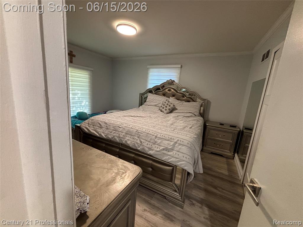 39548 Pinebrook Drive, Sterling Heights, MI 48310 — Photo 16