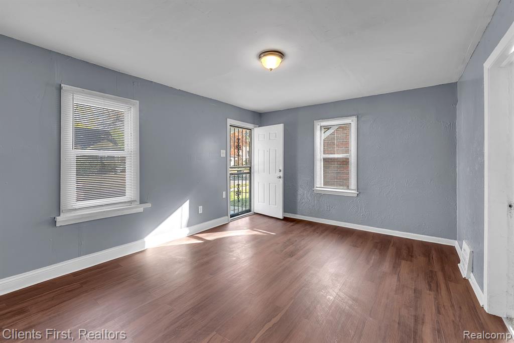 15435 Fielding Street, Detroit, MI 48223 — Photo 8