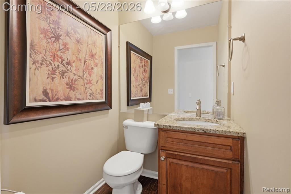 3703 Hidden Forest Drive, Lake Orion, MI — Photo 12
