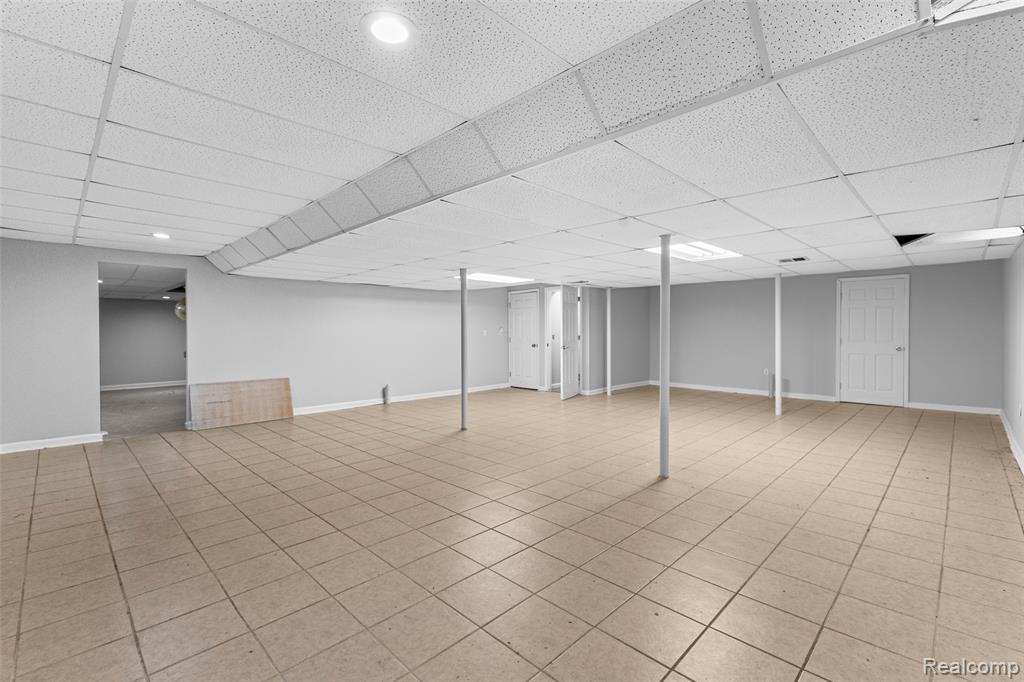 12173 Chandler Drive, Plymouth, MI 48170 — Photo 37
