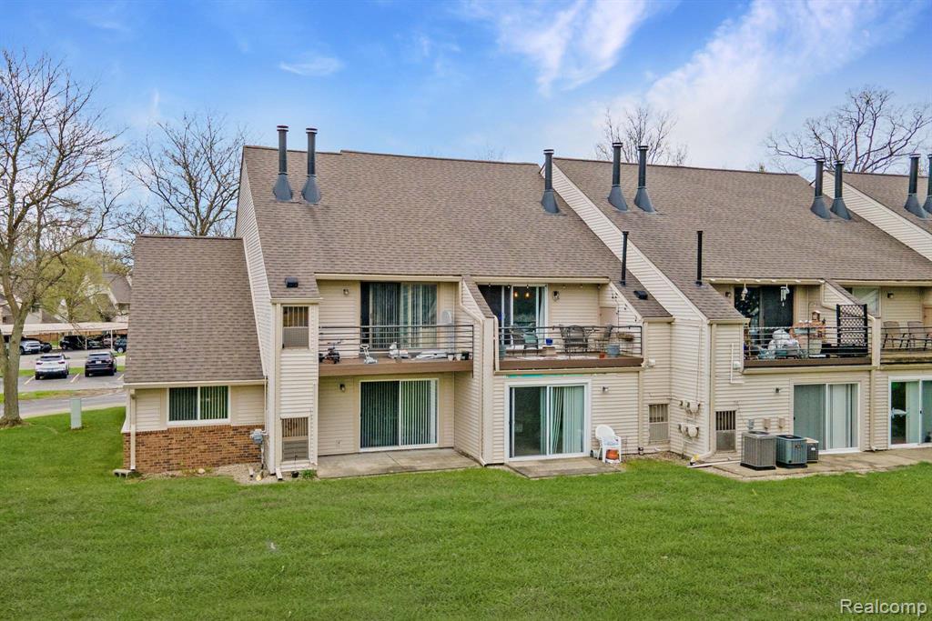 2798 Davison Avenue, Auburn Hills, MI 48326 — Photo 24