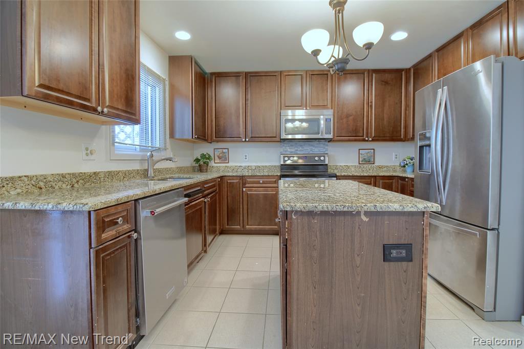 44420 Wright Way, Novi, MI — Photo 10
