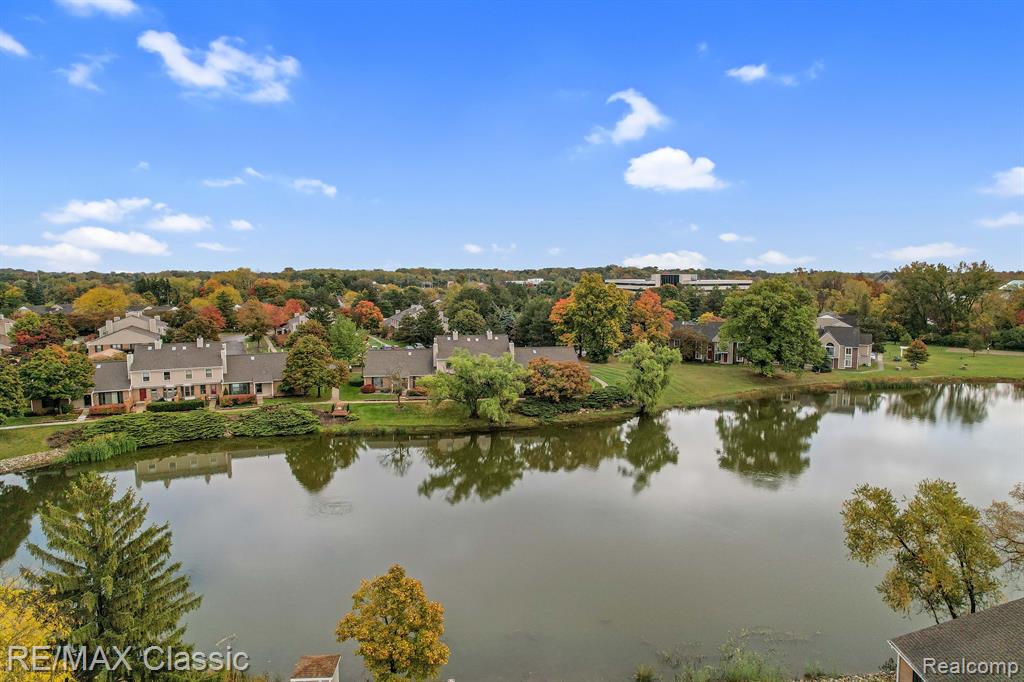 40041 CROSSWINDS, Novi, MI — Photo 34