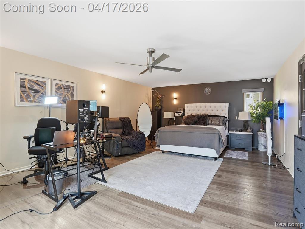 4886 Beacon Hill Drive, Bloomfield Hills, MI 48301 — Photo 38