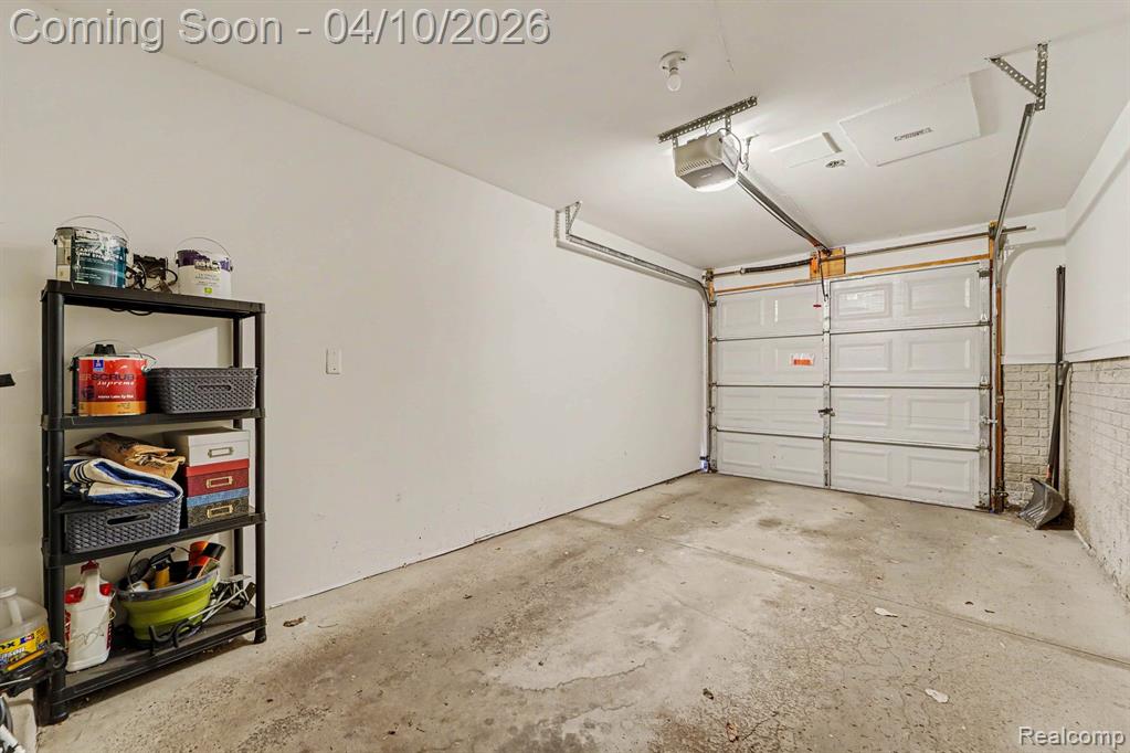 1456 Silverbrook Ridge Drive, Walled Lake, MI 48390 — Photo 14