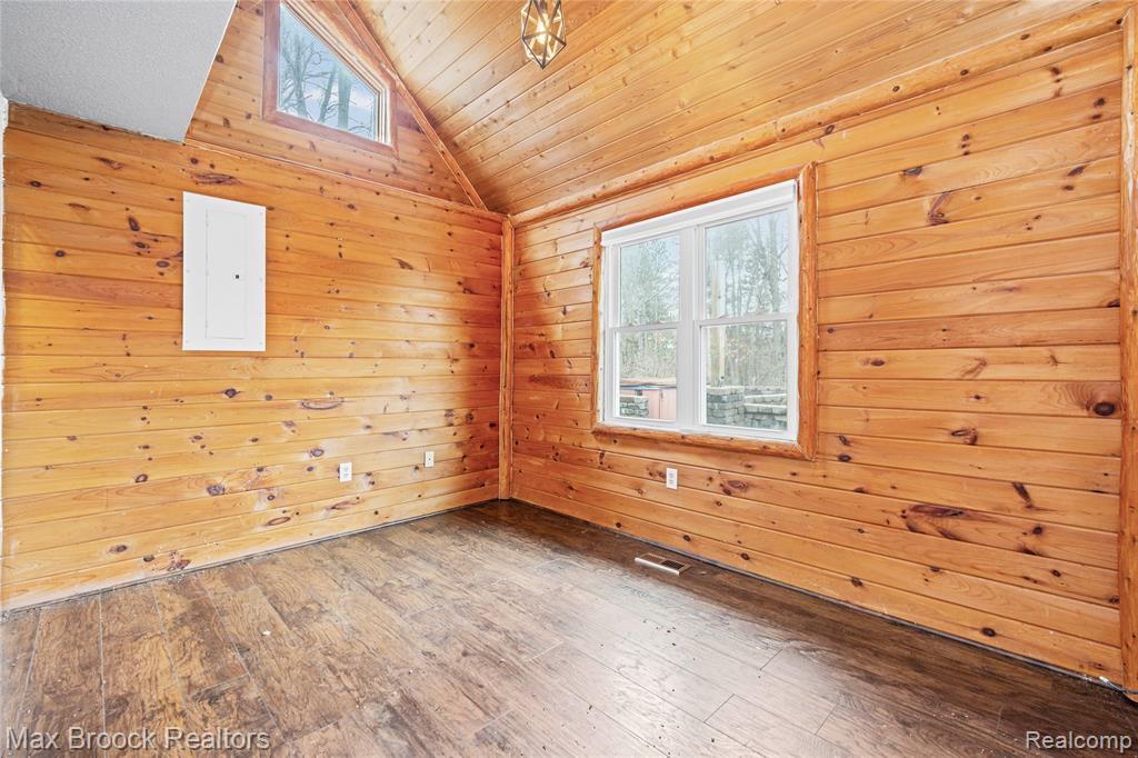 5186 Pinckney Road, Howell, MI 48843 — Photo 19