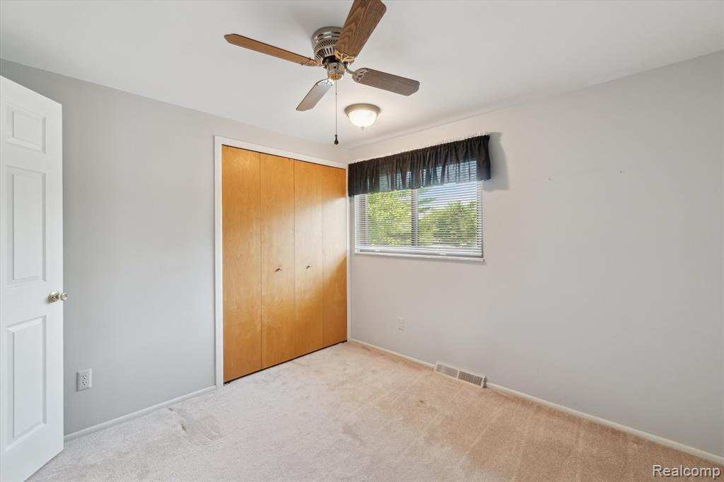 6169 Barker Circle, Waterford, MI 48329 — Photo 21