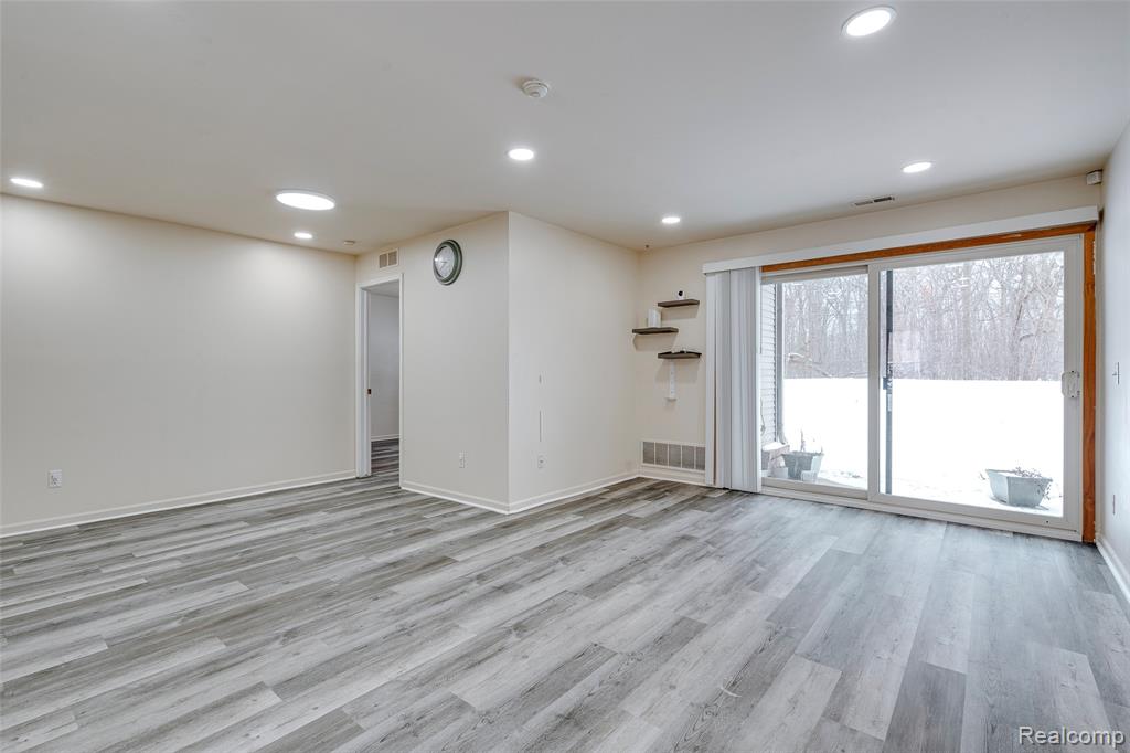 42739 Lilley Pointe Drive, Canton, MI, 48187