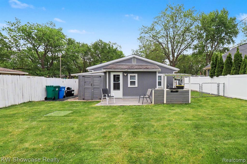 9572 Garden Terrace, Commerce Twp, MI 48382 — Photo 14