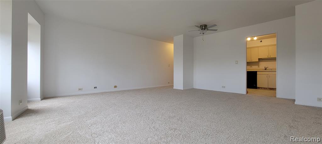 5000 Towncenter Center, Southfield, MI 48075 — Photo 6