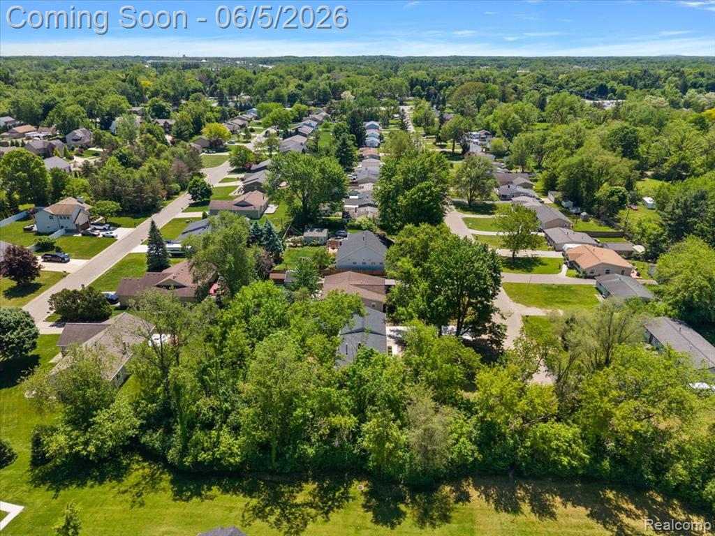 2148 Hoeft Drive, Commerce Twp, MI 48390 — Photo 31