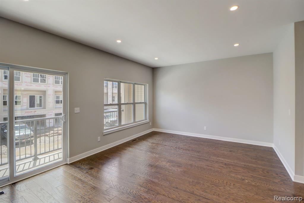 25503 GRANDVIEW Lane, 26, Novi, MI — Photo 18