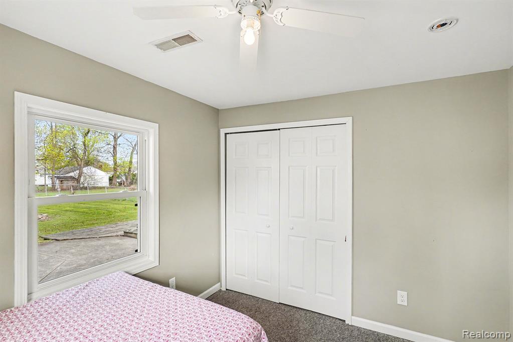 717 Oak Park Drive, Fenton, MI 48430 — Photo 9