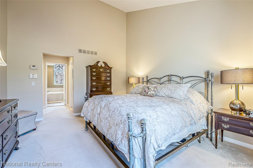 5451 Wentworth Drive, Commerce Twp, MI 48382 — Photo 23