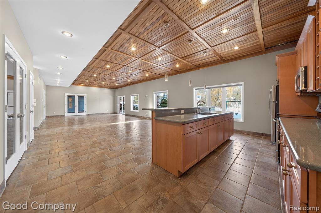 6456 Willow Road, West Bloomfield, MI 48324 — Photo 5