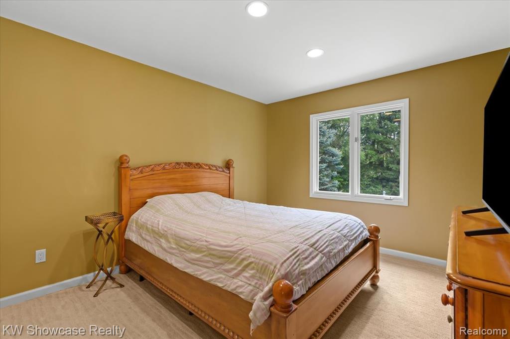 52890 Seven Oaks Drive, Shelby Twp, MI 48316 — Photo 29