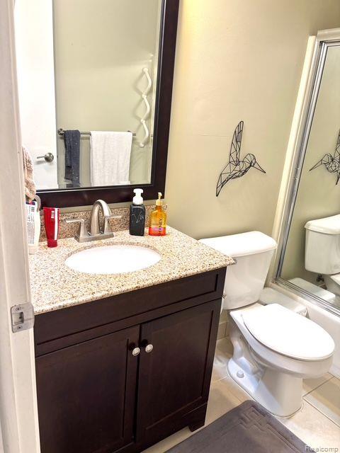 32080 GRAND RIVER Avenue, 82, Farmington, MI 48336 — Photo 6