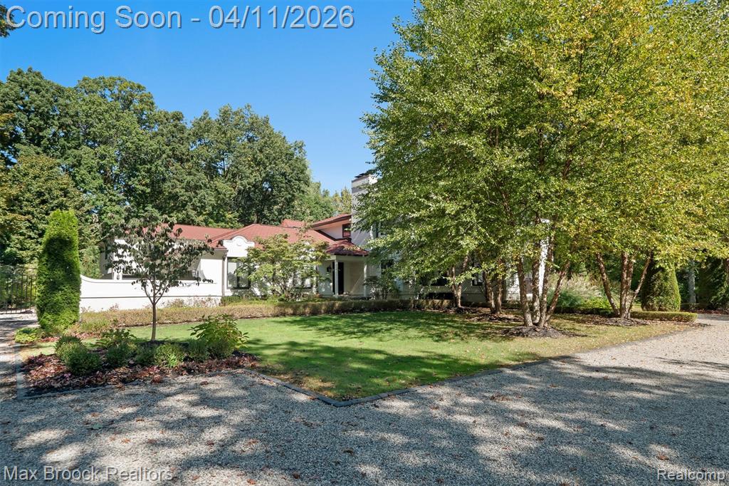 5190 Clarendon Crest Street, Bloomfield Hills, MI, 48302