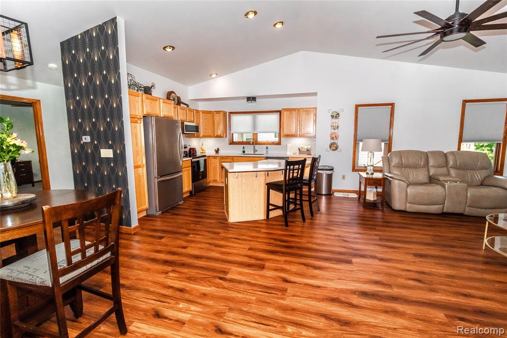 9285 Monica Drive, Davison, MI 48423 — Photo 6