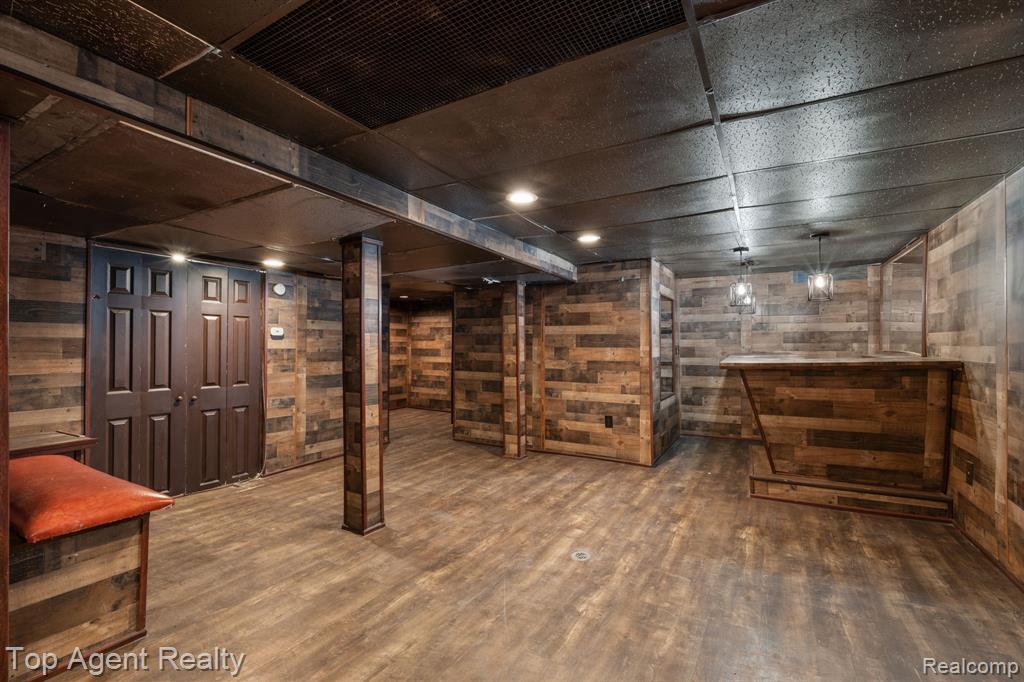 17585 Faust Avenue, Detroit, MI 48219 — Photo 30