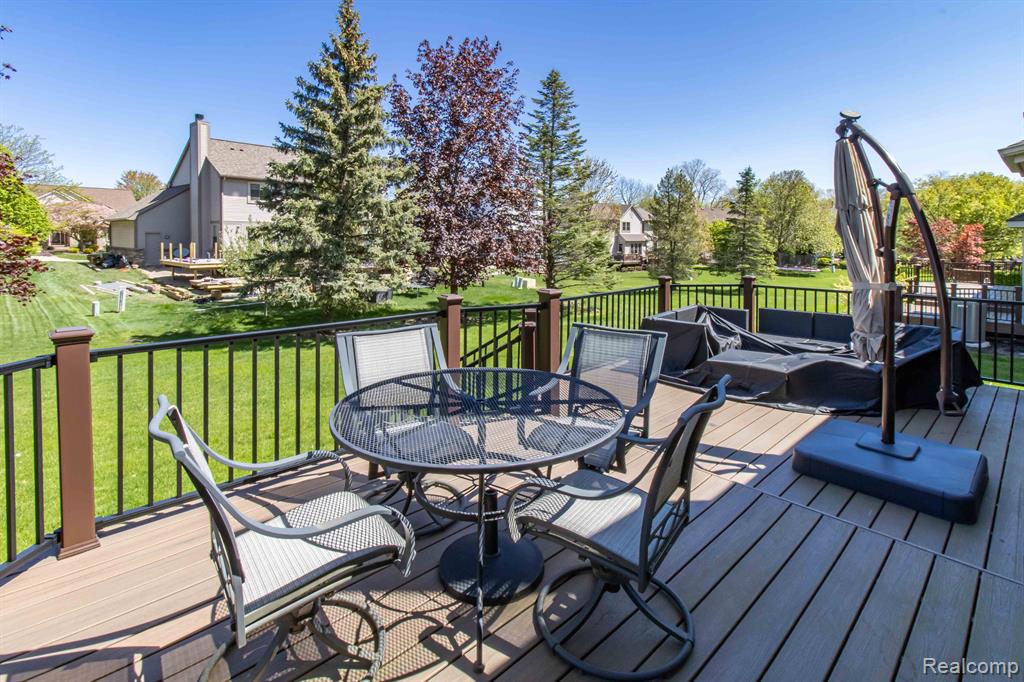 42852 SANDSTONE Drive, Novi, MI 48377 — Photo 32