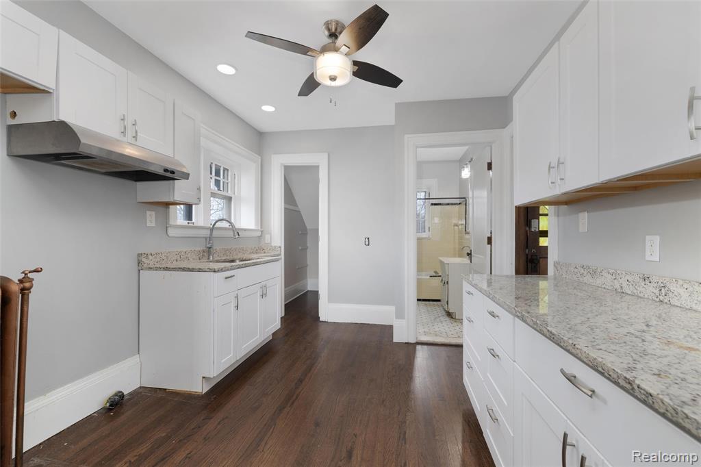 29128 Jefferson Avenue, Saint Clair Shores, MI 48081 — Photo 5