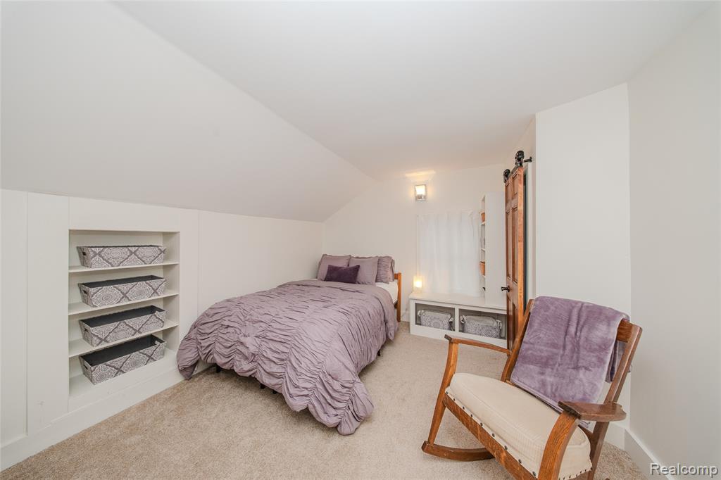 927 N Maple Avenue, Royal Oak, MI 48067 — Photo 56