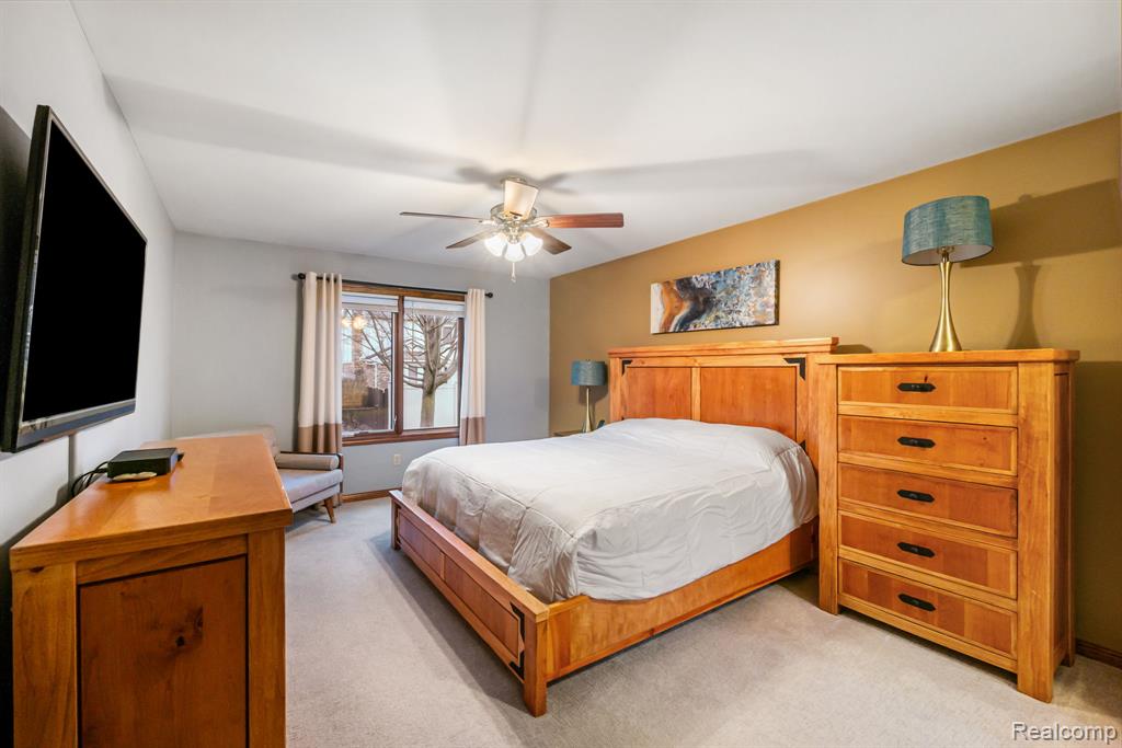 40312 Sugar Spring Drive, Sterling Heights, MI 48313 — Photo 21