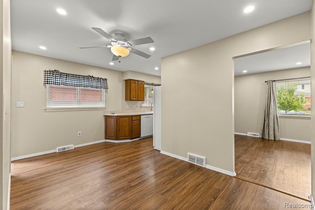 7420 COLONIAL Street, Dearborn Heights, MI 48127 — Photo 5