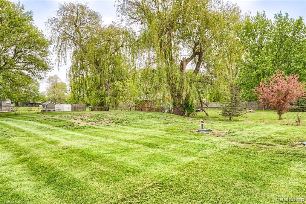 9254 N Genesee Road, Mount Morris, MI 48458 — Photo 24