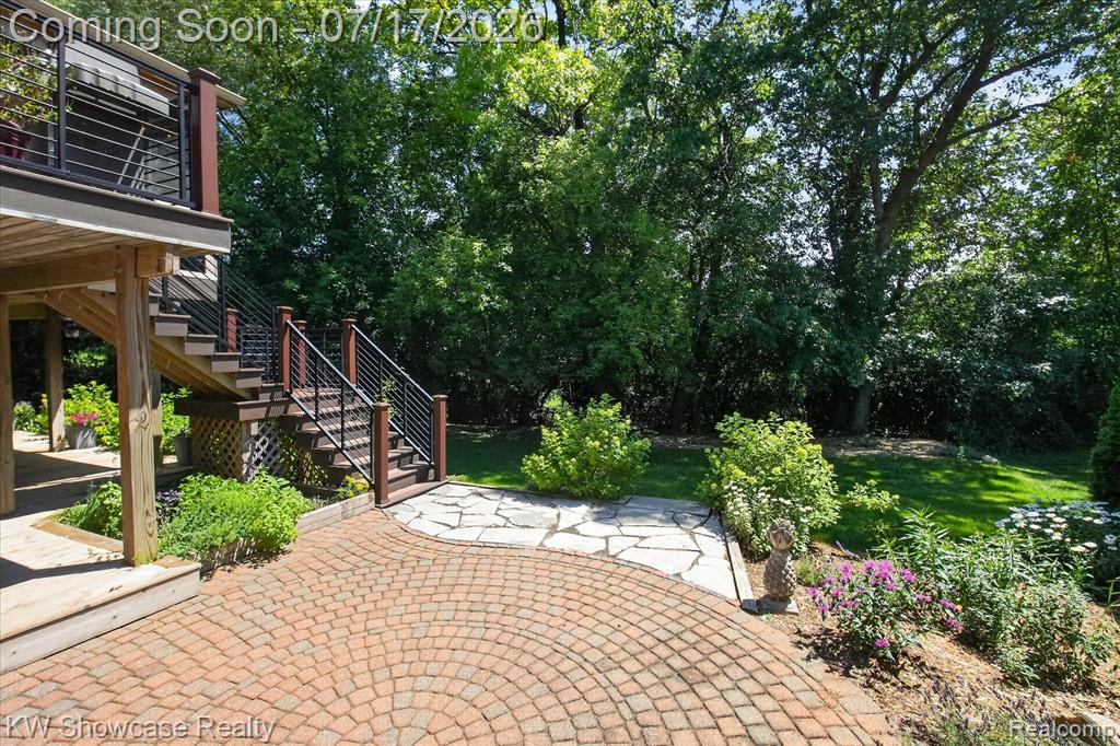 8265 Eastway Drive, White Lake, MI — Photo 2