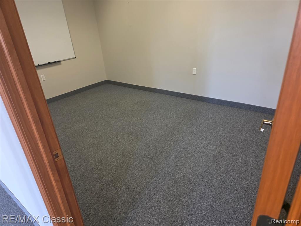 672 N MILFORD RD Road, Highland, MI — Photo 9