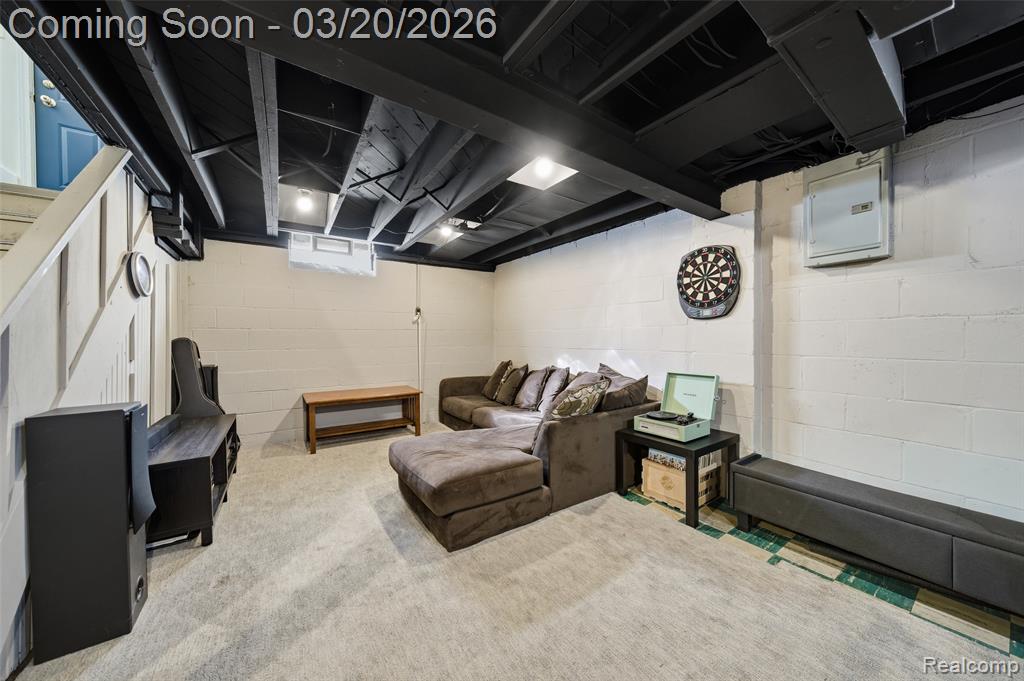 405 N Altadena Avenue, Royal Oak, MI 48067 — Photo 22