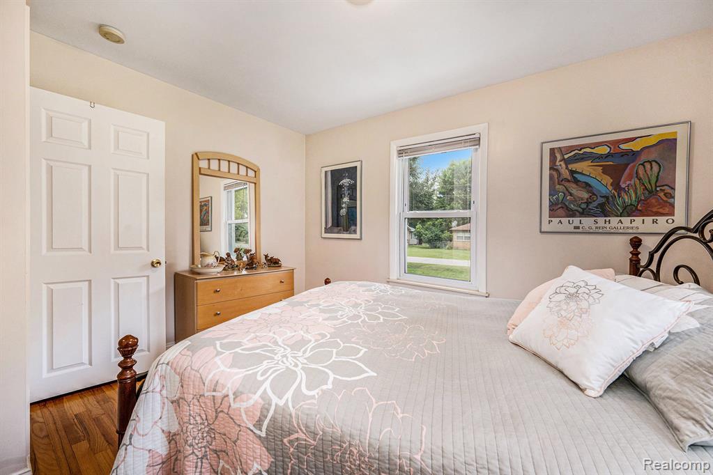 716 Gertrude Road, Waterford, MI 48328 — Photo 15