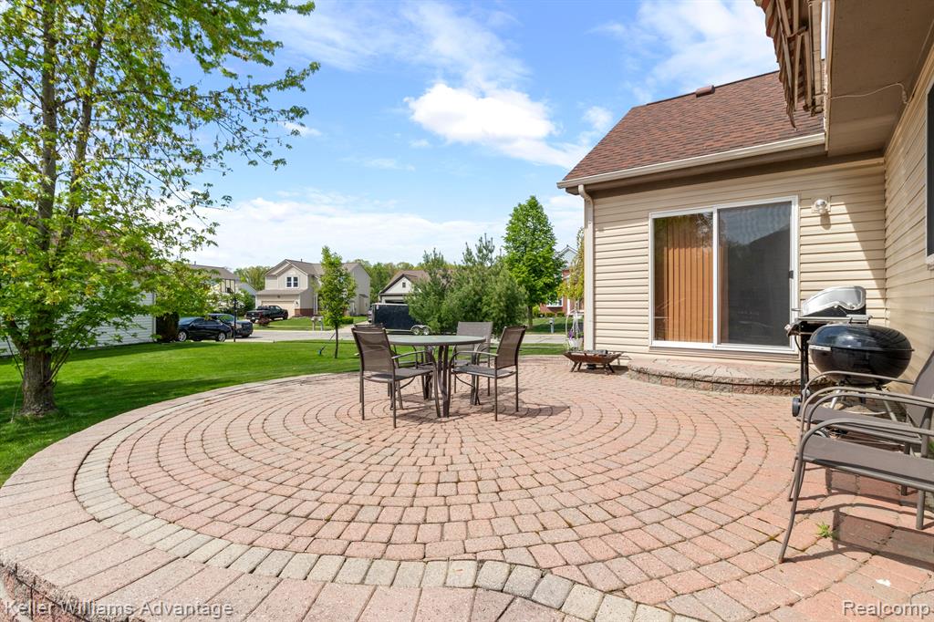 8079 THORNHILL Drive, Ypsilanti, MI 48197 — Photo 54