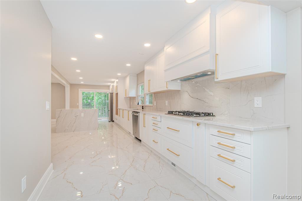 21993 Riverview Drive, Beverly Hills, MI 48025 — Photo 27