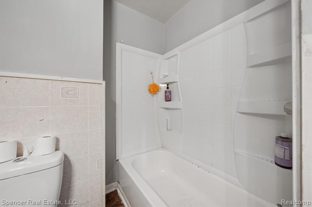 2064 Glynn Court, Detroit, MI 48206 — Photo 31