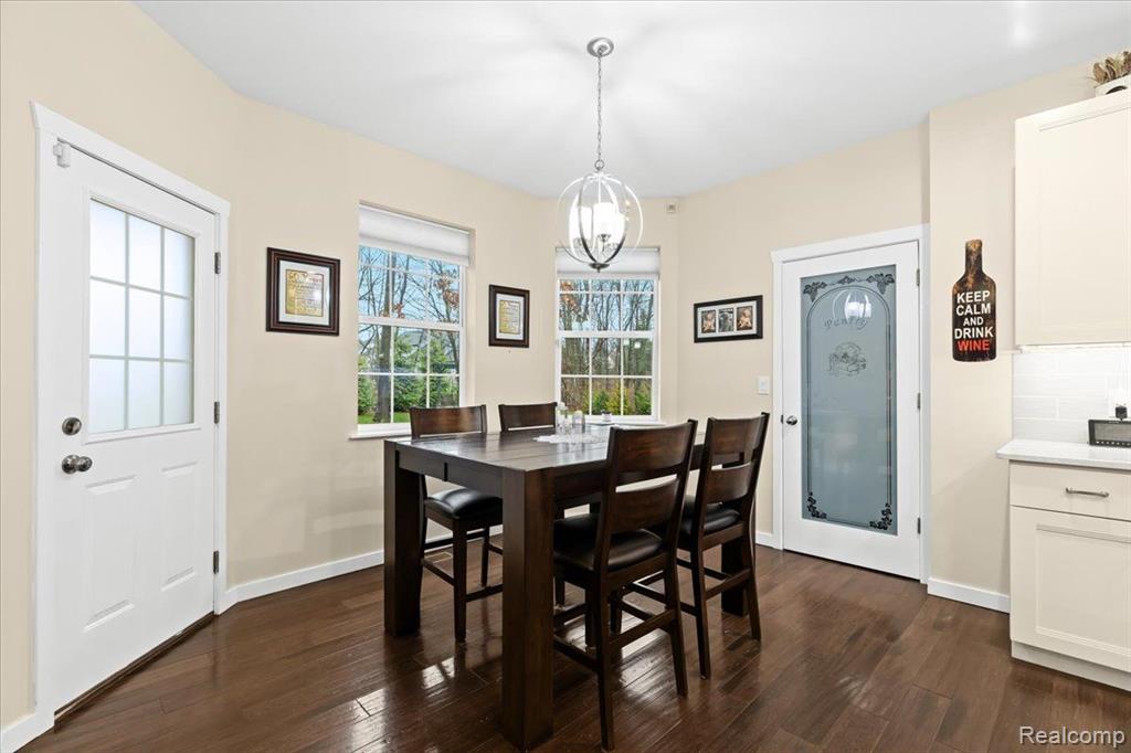 4377 BOOTJACK Trail, Howell, MI 48843 — Photo 10