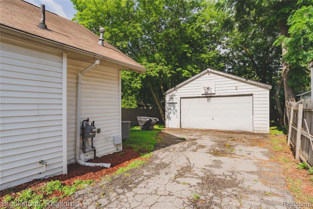841 Orlando Avenue, Pontiac, MI 48340 — Photo 16