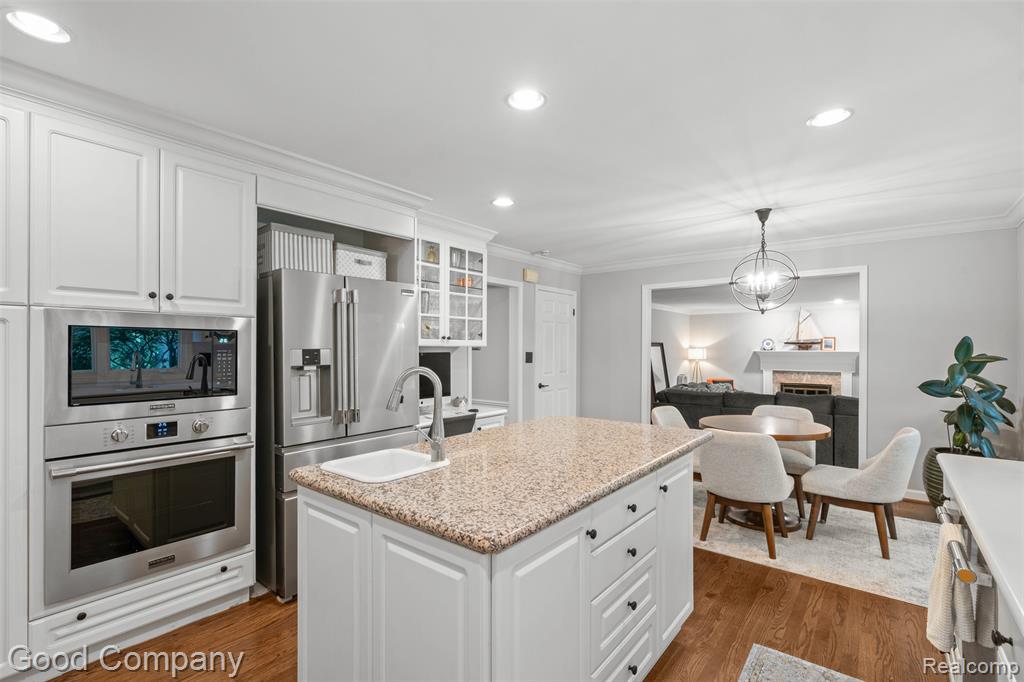 840 S Oxford Road, Grosse Pointe Woods, MI 48236 — Photo 18