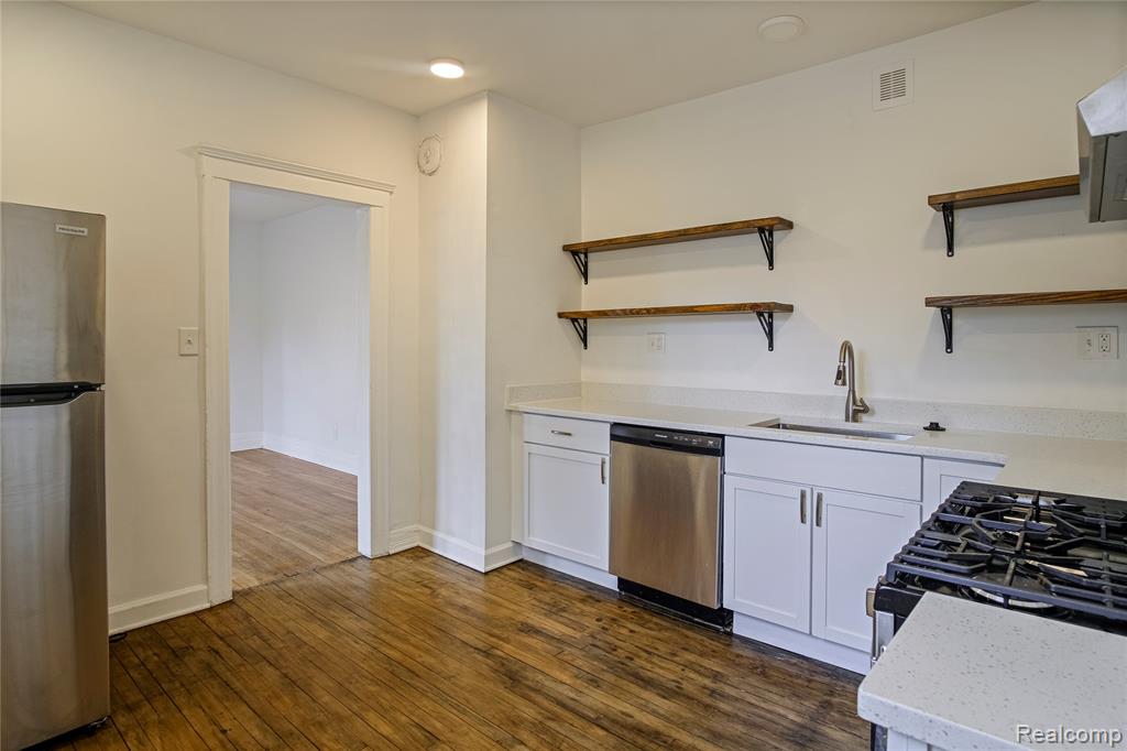 6224 Hecla Street, Detroit, MI 48208 — Photo 9