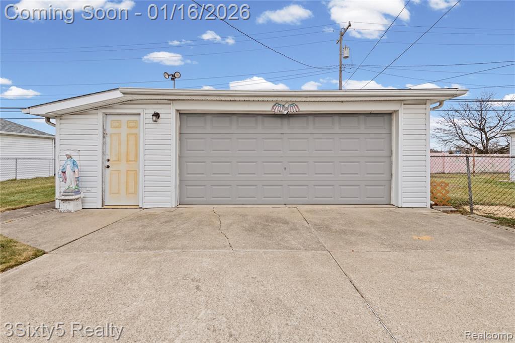 8131 Banner Street, Taylor, MI 48180 — Photo 28