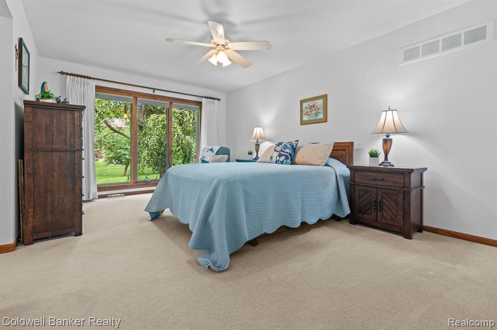 42012 PON MEADOW Drive, Northville, MI 48168 — Photo 16