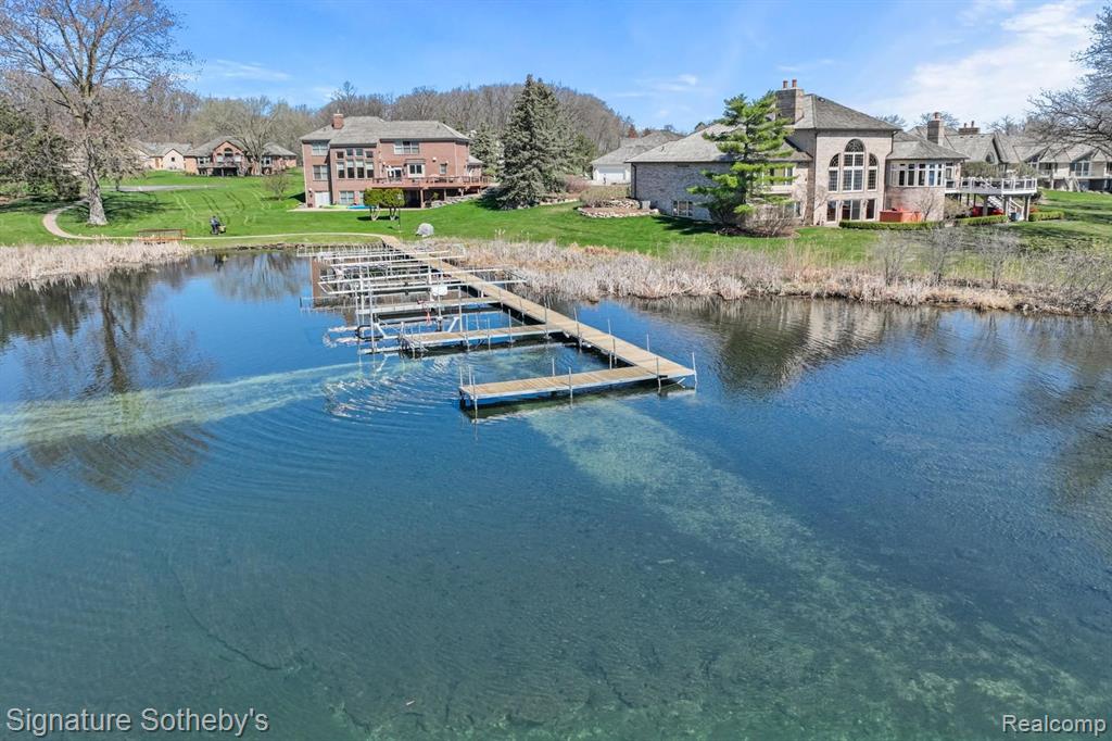 51 CHATEAUX DU LAC, Fenton, MI 48430 — Photo 40