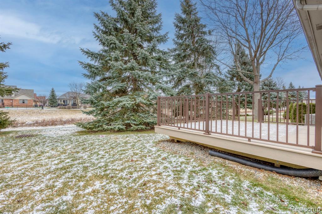 46436 Imperial Lane, Macomb, MI 48044 — Photo 24