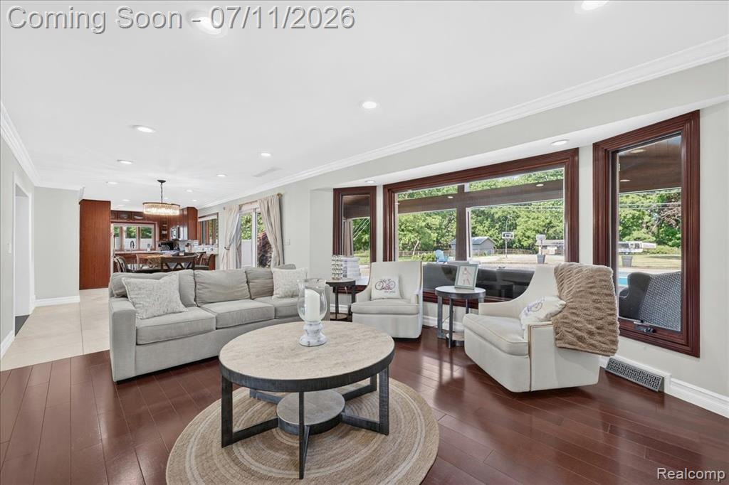 23750 E River Road, Grosse Ile, MI 48138 — Photo 9