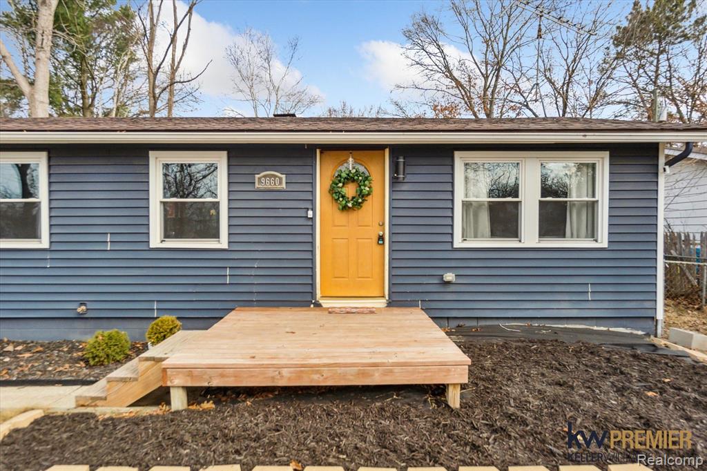 9660 COOLEY LAKE Road, White Lake, MI — Photo 3