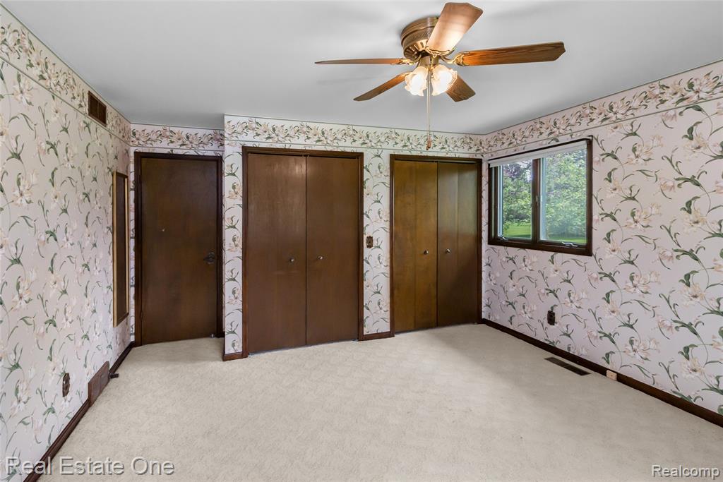 9050 Earhart Road, South Lyon, MI 48178 — Photo 25